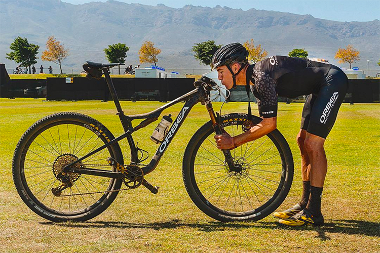 MTB-Seitensprung: Aleix Espargaró und sein Orbea