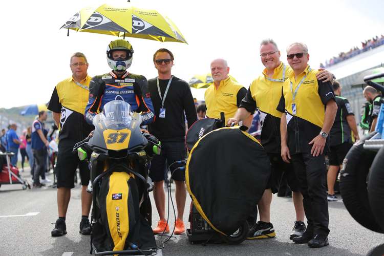 Dunlop-Test-Team in Spanien
