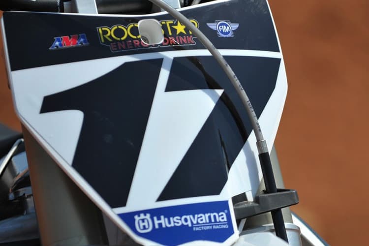 Jason Anderson trug beim Teamshooting noch die Startnummer 17, hat aber nun die Startnummer 21 bekommen