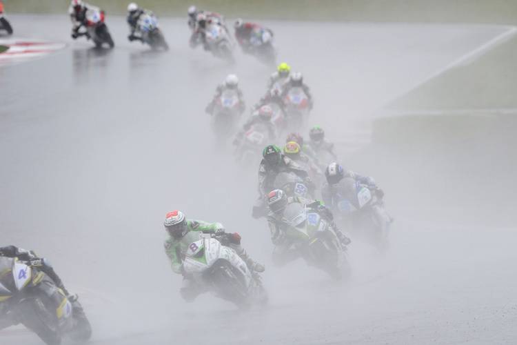 Bei solchen Bedingungen wie hier in Moskau sind Unfälle vorprogrammiert