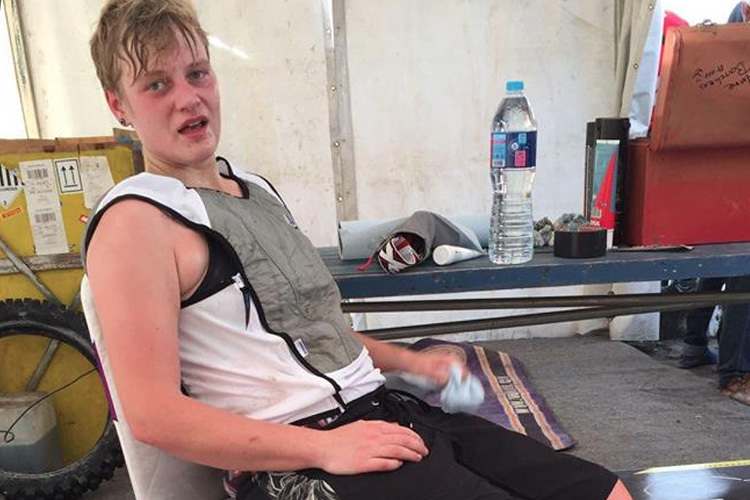 Von den Strapazen des Rennens gezeichnet: Anne Borchers