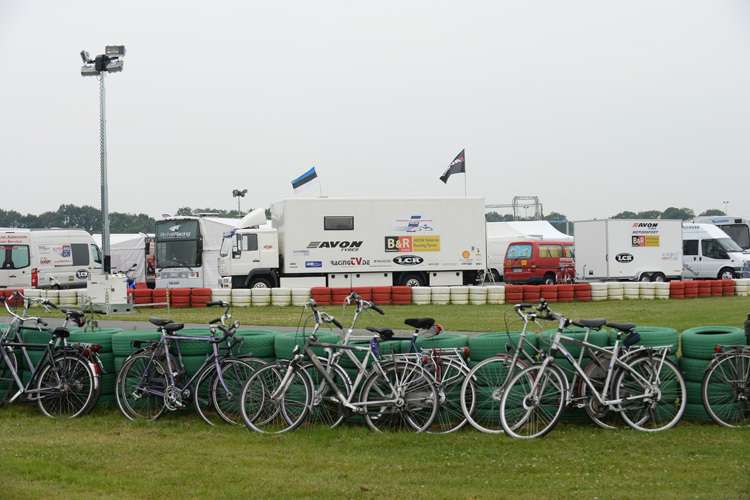 Das Fahrerlager der Seitenwagen-Piloten in Assen