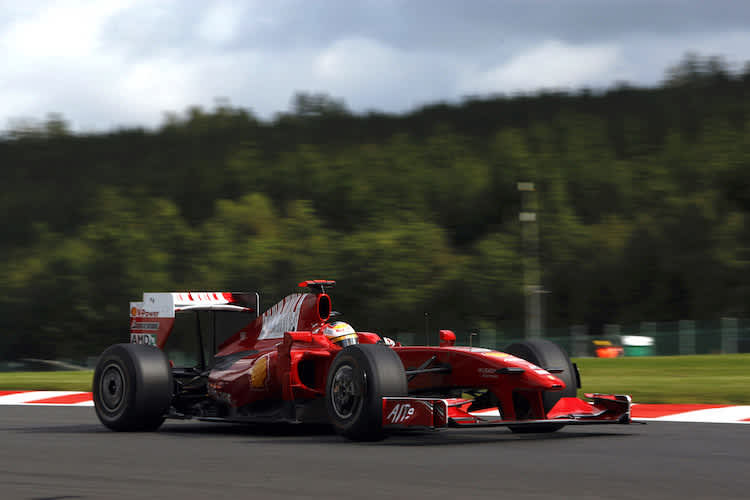 Luca Badoer mit seinem Ferrari in Valencia 2009