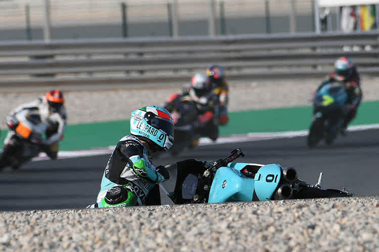Enea Bastianini stürzte im Kampf um den Moto3-Sieg