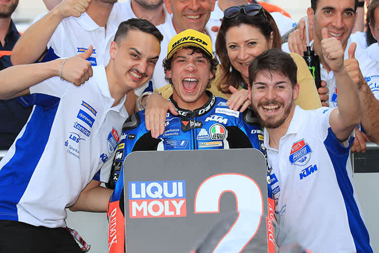 Marco Bezzecchi verteidigte die WM-Führung in Mugello erfolgreich