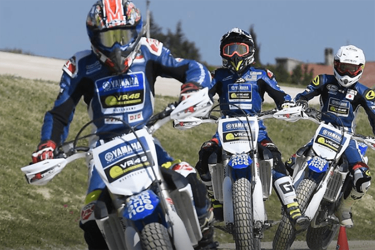 Die Teilnehmer des Master Camps leben und trainieren nun einige Tage in Tavullia