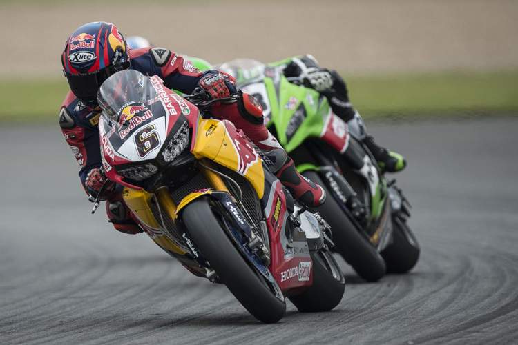 Stefan Bradl vor Randy Krummenacher