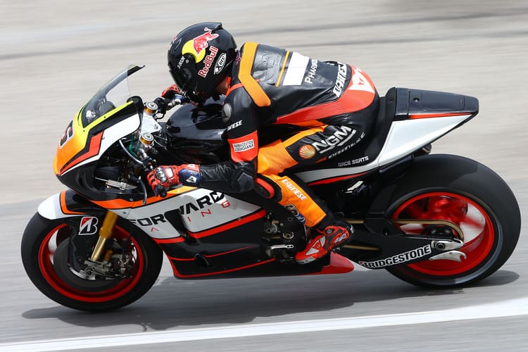 Stefan Bradl auf der Forward-Yamaha in Sepang