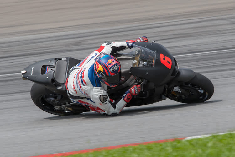 Stefan Bradl muss erst wieder Fahrpraxis gewinnen