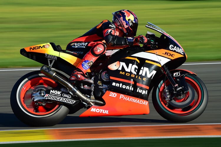 Stefan Bradl auf der Forward-Yamaha mit Kayaba-Suspension