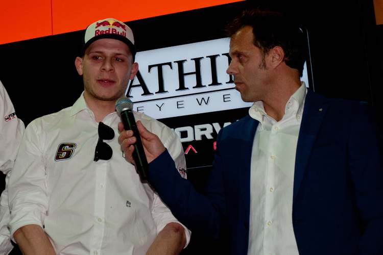 Stefan Bradl in Mailand mit Loris Capirossi