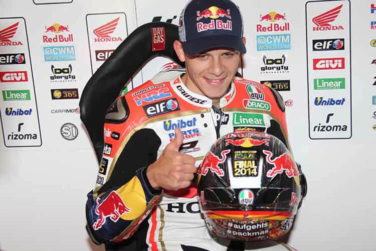 Stefan Bradl mit dem Hinweis auf das WM-Finale am Helm