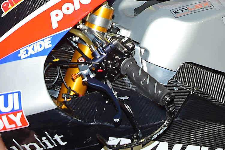 Neu: 2 Hebel links am Lenker, einer für die Kupplung, einer für die Hinterradbremse