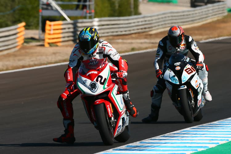 Leon Camier vor Jordi Torres