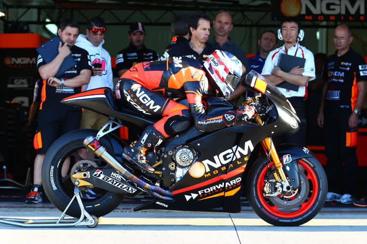 Colin Edwards nimmt Mass: Er fährt bei Forward Racing eine FTR-Yamaha