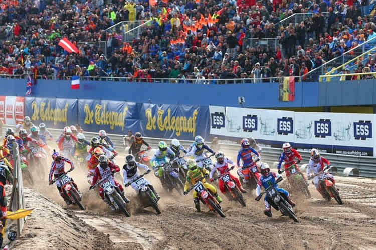 Justin Cooper (#14) zog vom 31. Startplatz den 'holeshot'