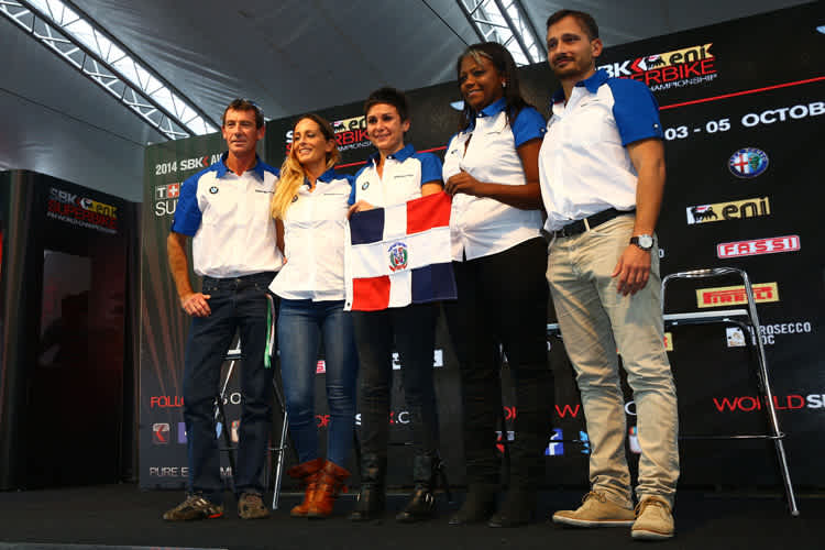 JR Racing stellte sich im Oktober 2014 in Magny-Cours vor: Nur eine Luftnummer?