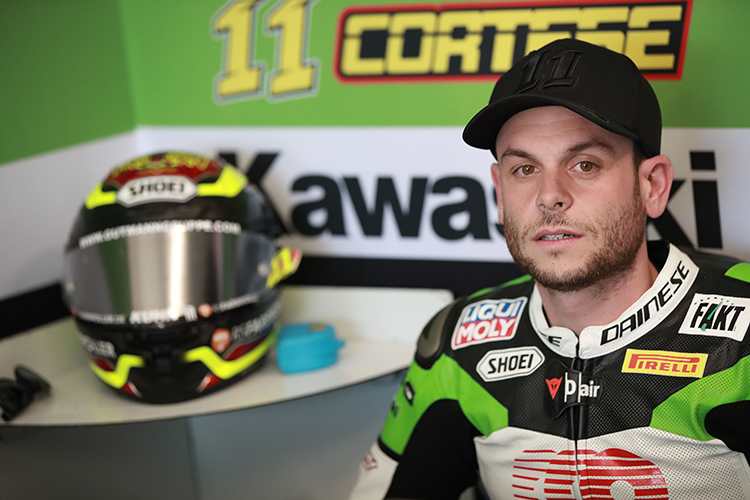 Sandro Cortese ist glücklich mit seinem Motorrad