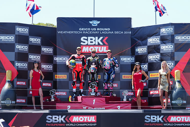 Podium Lauf 1: Chaz Davies, Jonathan Rea und Alex Lowes (v.l.)