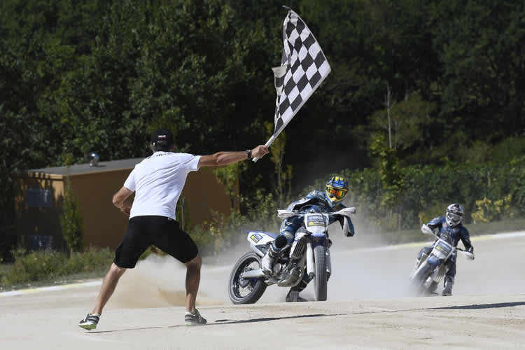 Das Flat-Track-Rennen gewann De la Vega