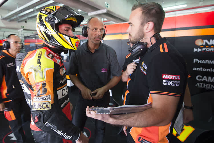 Aragón-GP 2014: Aleix Espargaró, Dirk Debus und Techniker Sander Donkers