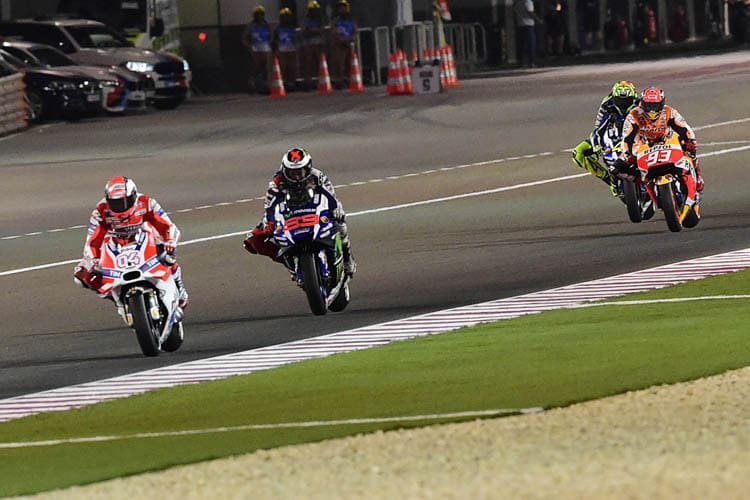 Das Rennen 2016: Dovi vor Lorenzo, Márquez und Rossi