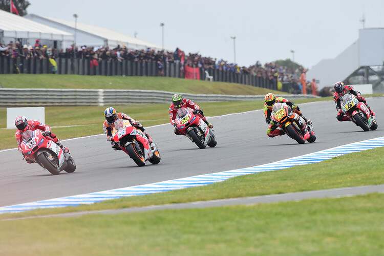 Australien: Andrea Dovizioso (04) vor Pedrosa, Crutchlow, Aleix Espargaró und Bradl