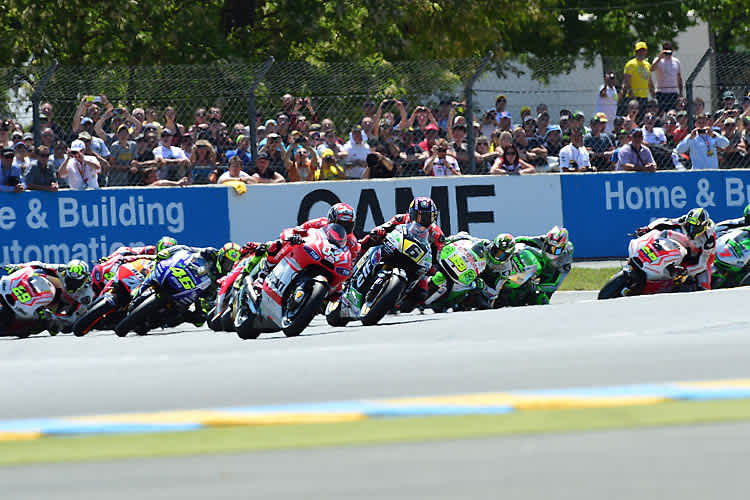 2014 siegte Marc Márquez in Le Mans, kann ihn Valentino Rossi 2015 besiegen?