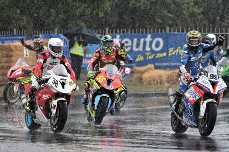 Das zweite IRRC-SBK-Rennen fiel dem Wetter zum Opfer