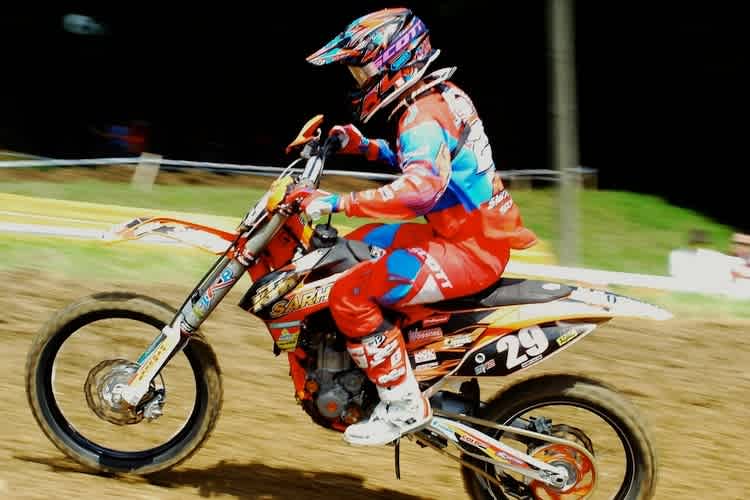 Dennis Ullrich verkauft sich auch beim Supercross erstklassig