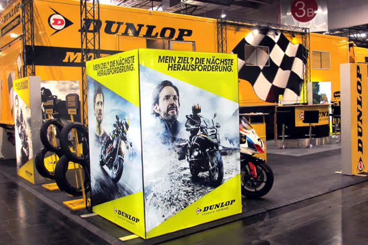 Die Neuheiten 2017 und ein Gewinnspiel erwarten Sie am Dunlop-Stand