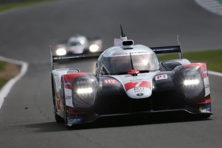 Pole-Position bei der FIA WEC in Silverstone für den Toyota TS050 Hybrid