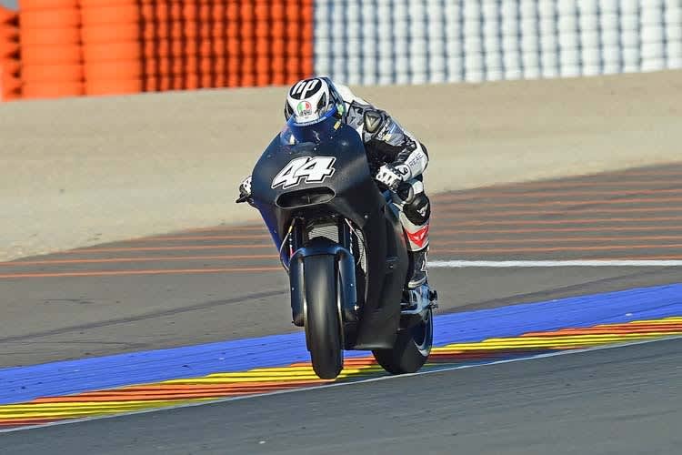 Pol Espargaró auf seinem neuen Arbeitsgerät: der KTM RC16