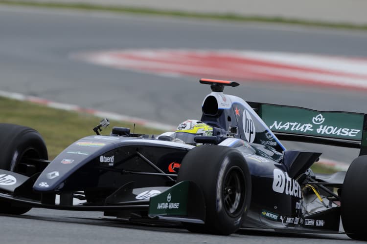 Moto2-Weltmeister Pol Espargaró im Renault des Teams Tuenti HP 40