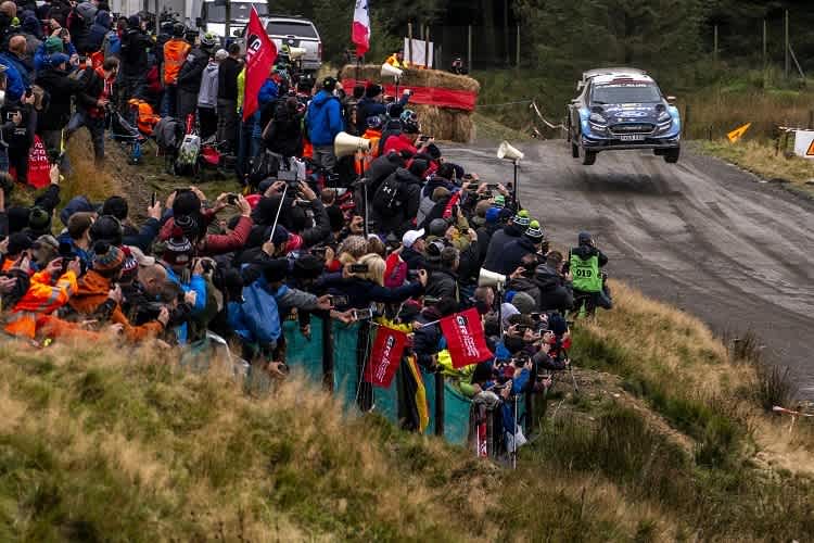 Elfyn Evans vor seinen Landsleuten