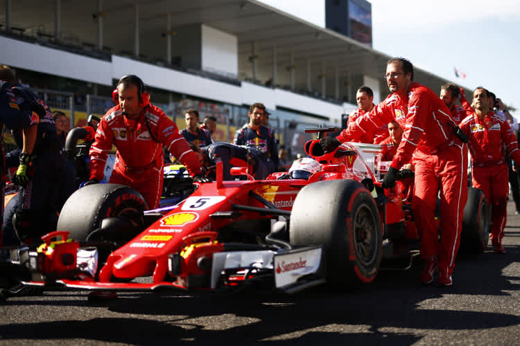 Sergio Marchionne mit Sebastian Vettel, Kimi Räikkönen und Maurizio Arrivabene