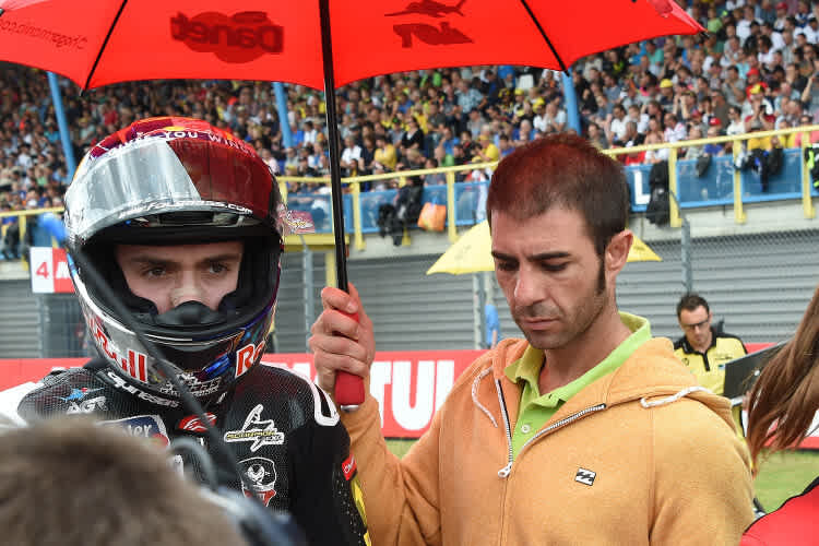 Jonas Folger mit Manager Christian Llavero 