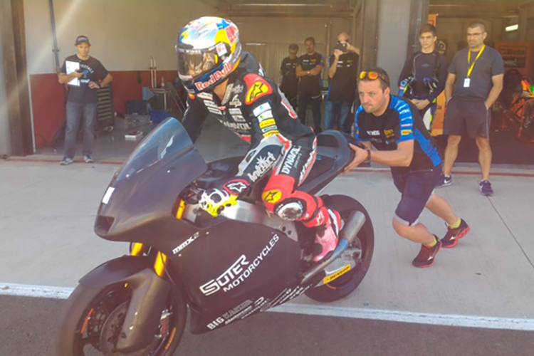 Jonas Folger in Valencia auf dem Suter-Prototyp für 2017