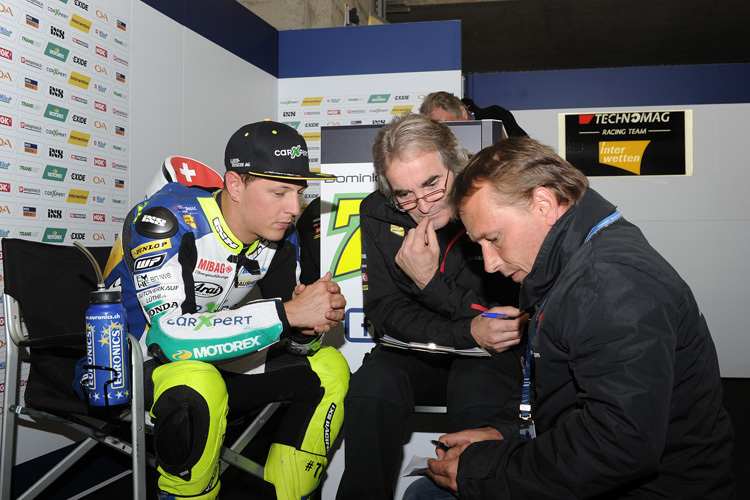 Versteinerte Miene: Dominique Aegerter erlebte auch in Le Mans einen schwierigen Auftakt ins Rennwochenende