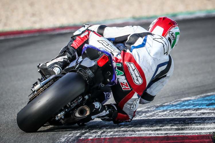 Lorenzo Lanzi sahen die Kollegen nur von hinten