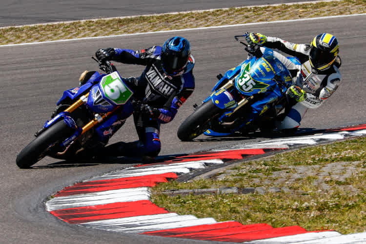 Michael Galinski vor Kjel Karthin