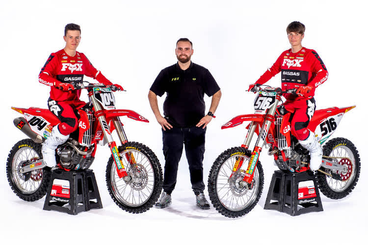 Jeremy Sydow, Teammanager Justin Amian und Simon Längenfelder 