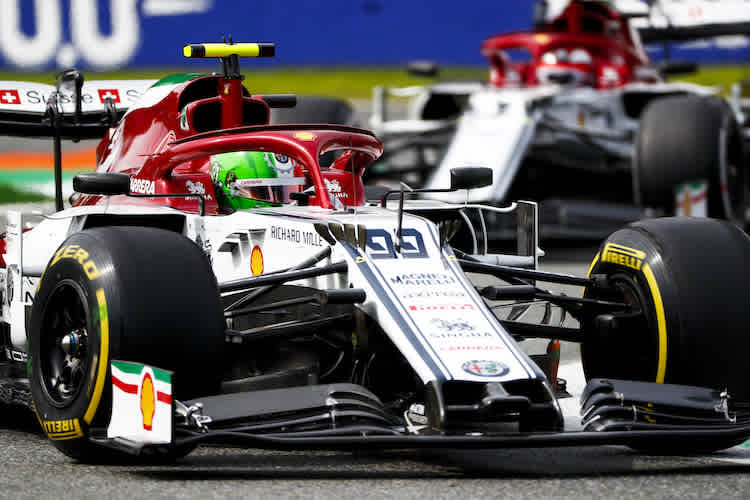 Antonio Giovinazzi und Kimi Räikkönen