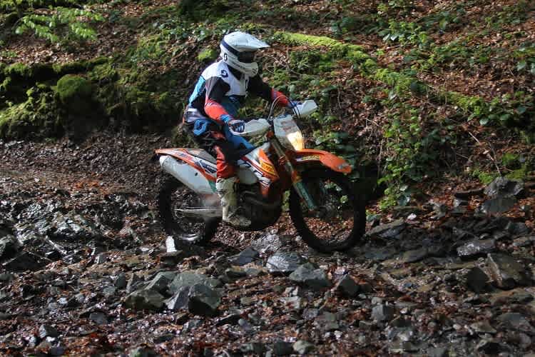 Ideale testbedingungen: Hier würde man ein störrisch anspechendes Federbein lauthals verfluchen