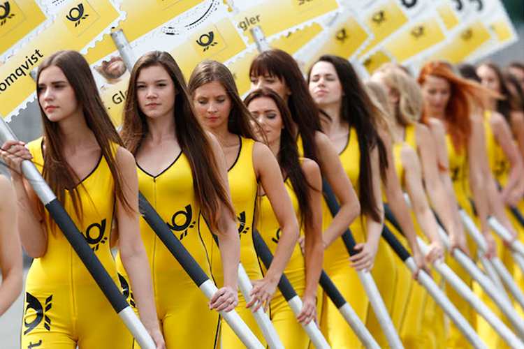 Was für's Auge: die Gridgirls