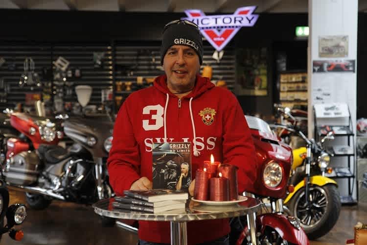 Urs Pedraita alias Grizzly: Tausende abenteuerlicher Motorrad-Kilometer zwischen zwei Buchdeckeln