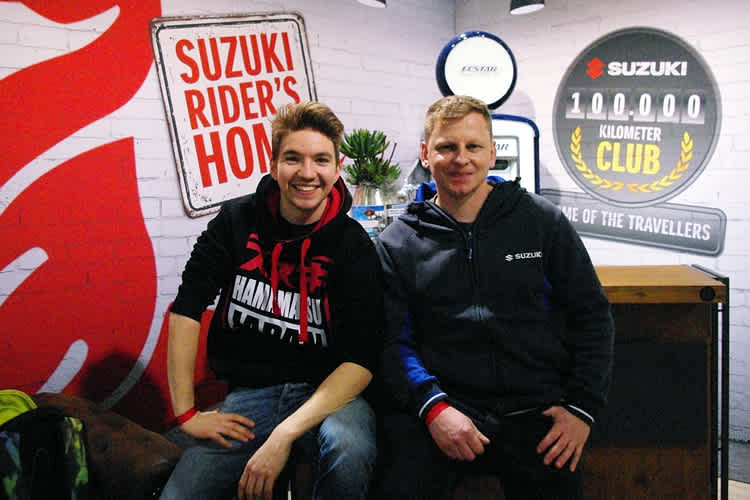 Luca Grünwald (li.) mit Teamchef Thomas Mayer