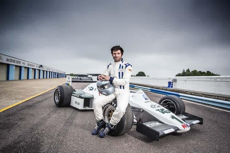 Guy Martin darf im FW08C Gas geben
