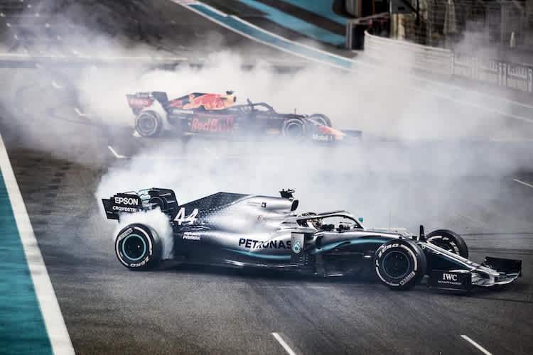 Lewis Hamilton kämpfte sich auf seinen alten Reifen ins Ziel