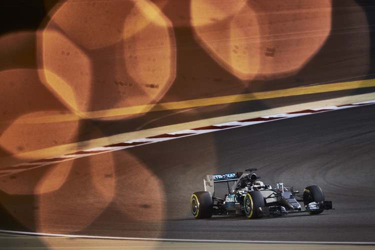 Lichtgestalt Hamilton – vierte Pole-Position in Folge